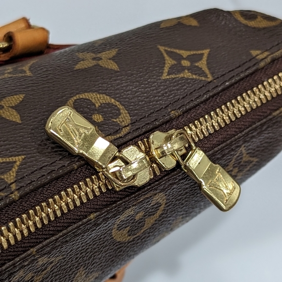 Authentic Louis Vuitton Coussin Monogram - Picture 7 of 16